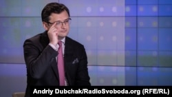 За словами міністра, насамперед у цій ситуації Україна дбає про захист своїх громадян і про те, «щоб влада Білорусі одумалася, зупинилася в своєму свавіллі і почала поважати права людини і міжнародні правила»