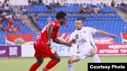 Дастаҳои футболи тоҷик. Акс аз бойгонӣ.