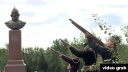 Омскида Ермакка һәйкәл