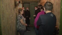 Locked Down Without A Bath In St. Petersburg