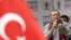 Премьер-министр Турции Реджеп Эрдоган во время одной из предвыборных встреч, июнь 2011 г.