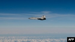 Орусиянын МиГ-31 учагы Балтика деңизинин үстүндө. 2025-жылдын 19-сентябры.