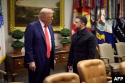 Дональд Трамп з Уладзімірам Зяленскім