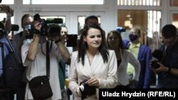 Сьвятлана Ціханоўская падчас галасаваньня ў Менску 9 жніўня 2020