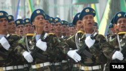 Narodetski:"Serhetçiler mundan beýlägem araçäkde diýdimzoruň rolyny ýerine ýetirmeli bolsalar, olara ildeşleri nähili gararka?"