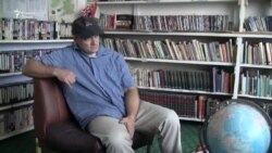 Пол Марчанг китобдоре аз шаҳри Қурғонтеппа