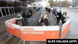 Австрія значно збільшила число центрів безкоштовного тестування, що діють усюди – в музеях, аптеках і навіть за місцем роботи