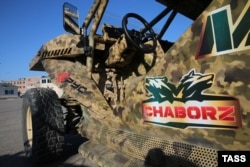 «Бойові багі» «Чаборз М-3» від «Чеченавто» на території Російського університету спецназу в Гудермесі, Чечня, РФ, 1 жовтня 2018 року