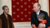 Россия пока еще может сопротивляться китайскому напору. Президент Путин в Кремле с монахами Шаолиня
