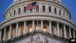 Документ був ухвалений Палатою представників за кілька годин до опівночі, напередодні його ухвалив Сенат