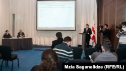 По словам директора консульского департамента МИДа Грузии Георгия Табатадзе, оформление электронных виз доступно из любой точки земного шара