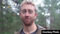 “Журналисттерди коргоо комитети” эл аралык уюмунун кабарчысы Ник Льюис.