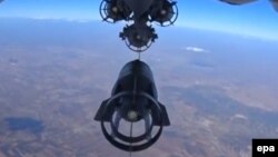 Орусия аскер учактары Сириянын аба мейкиндигинде бомба ыргытууда. 