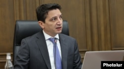 Armenia - Finance Minister Vahe Hovannisian speaks at a meeting in the Armenian parliament, October 28, 2024.