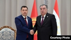 Садыр Жапаров менен Эмомали Рахмон.