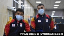  Балбандар Жоламан Шаршенбеков менен Акжол Махмудов. Бишкек. 27-июль, 2021-жыл. 