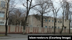 Элекке мәчет урынында хәзер ташландык хәрби клуб урнашкан