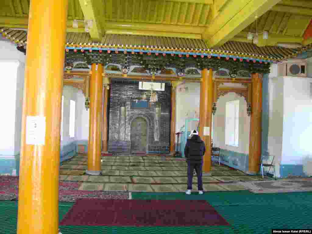  Ее уникальность в том, что она построена без единого гвоздя.