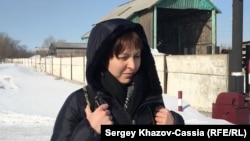 Жена российского активистиа Ильдара Дадина, Анастасия Зотова, у ИК-5 в городе Рубцовске Алтайского края.