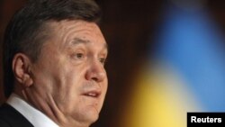 Янукович делом доказал желание сотрудничать с американской администрацией.