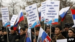 Путин тарафдорларининг аввалги митингига марказий-осиёлик мардикорлар мажбурлаб олиб келинган эди.