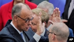 Лідер Християнських демократів Фрідріх Мерц після обрання новим канцлером у федеральному парламенті Німеччини, Бундестазі, 6 травня 2025 року