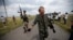 Озброєні сепаратисти на місці падіння «Боїнга», Донецька область, 22 липня 2014 року