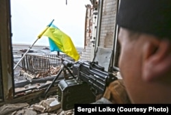 Оборона Донецького аеропорту. Жовтень 2014 року (фото: Сергій Лойко)