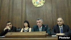 Армения - Совместная пресс-конференция представителей четырех неправящих парламентских партий (архив)