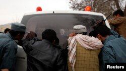 آرشیف، عکس جنبه تزئینی دارد