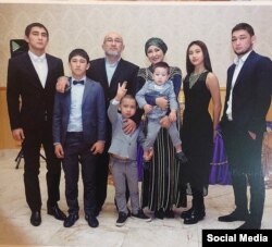 Семья Изабековых.