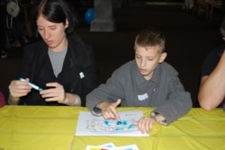 В житті Кирила Даніча сьогодні все налагоджено: навчання у школі, задоволена ним вчителька, соціальний центр з друзями, спілкуванням, волонтерами і майстеркласами.