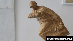 Скульптура «Олександр Матросов» кримського майстра Віталія Зайкова