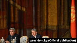 Мигранттар менен жолугушуу учурунда.