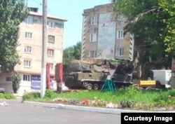 Установка «Бук» у житловому районі Тореза 17 липня 2014 року