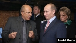 Александр Запесоцкий с Владимиром Путиным