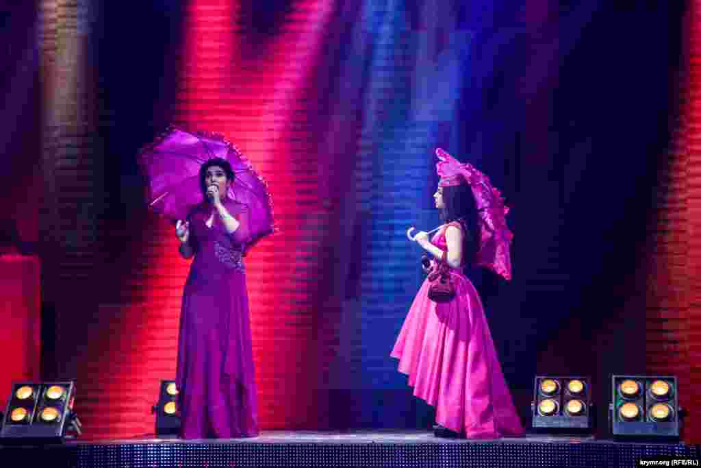 Асие Саале и Разие Сейтаблаева