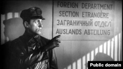 Harby ekspert A.Golts: "Moskwa Çehiýa öňki SSSR bilen Günbataryň arasyndaky serhediň bir bölegi hökmünde garamagyny dowam etdirýär".