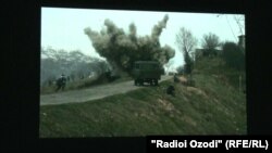 Лаҳзае аз филм.