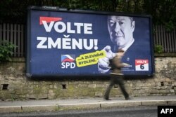 Предвыборный плакат Томио Окамуры