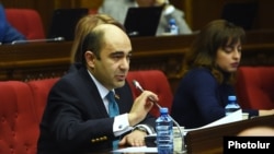 Armenia - Edmon Marukian, a leader of the opposition Yelk alliance, speaks during a parliament session in Yerevan, 6 February 2018.