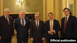 Глава МИД Армении и сопредседатели Минской группы ОБСЕ, Париж, 16 февраля 2019 г. 