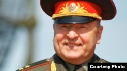 З 2009 году Юры Жадобін у званьні генэрал-лейтэнанта