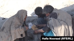 شماری از افراد معتاد در ولایت فراه 