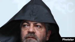 Предводитель Араратской патриаршей епархии ААЦ архиепископ Навасард Кчоян