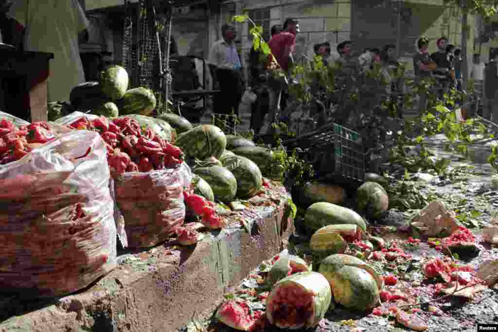 Торговые ряды в Алеппо после серии атак