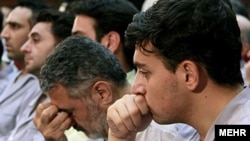 Eýranda syýasy tussaglaryň ýöňkelýän günäni telewideniýede boýun almaga mejbur etmek häkimiýetleriň ulanýan adaty taktikasy.