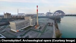 Колаж: ЧАЕС і ДАЕС. Створено зі світлини Matthias Fischer та фото із відкритих джерел