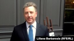 Курт Волкер.