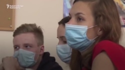 Уроки карантину в Угорщині: «Це вибір між інтернетом або їжею» – відео